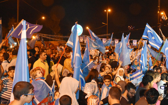 Kerkük'te Türkmenlerin seçim protestosu sürüyor