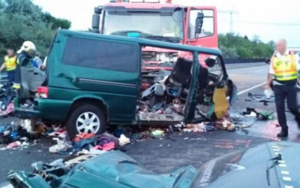 Facebook'tan canlı yayın yapan minibüs şoförü dehşet saçtı: 9 Ölü