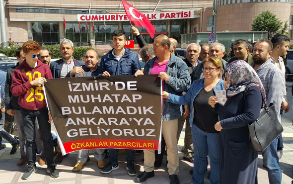 Pazar esnafından CHP önünde protesto