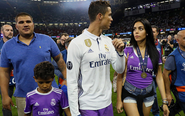 Hedefini 7 açıklamıştı! Ronaldo beşinci kez baba mı oluyor?
