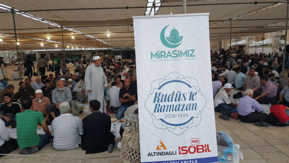 Mescid-i Aksa'da Ramazan boyunca iftar