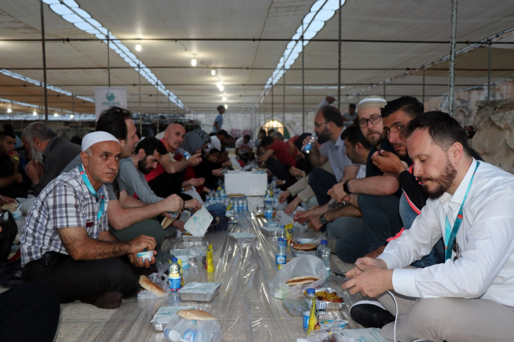 Mescid-i Aksa'da Ramazan boyunca iftar