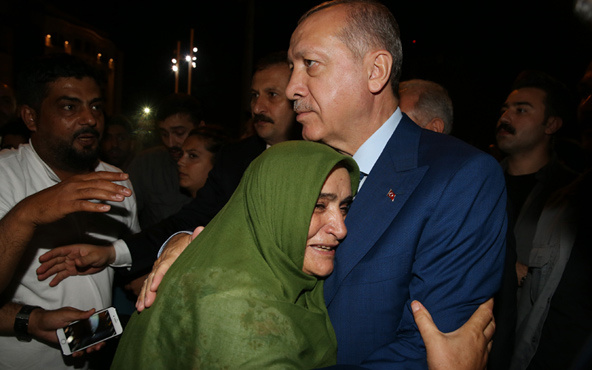 Erdoğan'dan canlı yayın sonrası sürpriz ziyaret