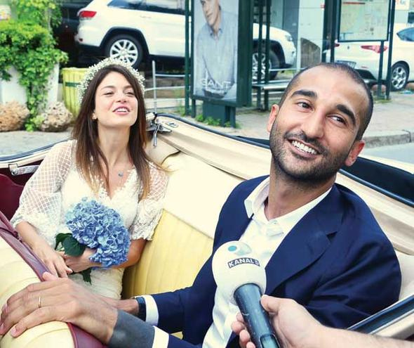 Volkan Babacan spiker Hilal Özdemir'le evlendi