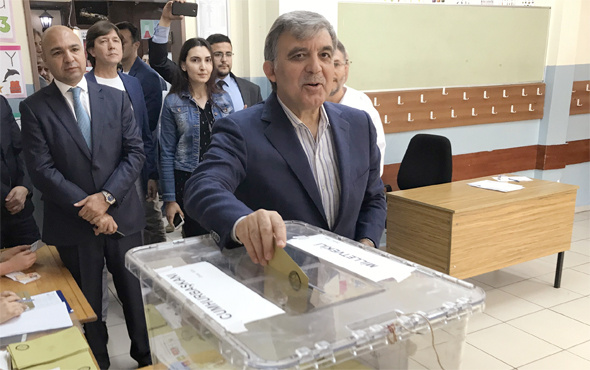 Abdullah Gül'ün oy sandığından çıkan isim