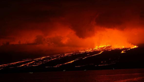 Sierra Negra volkanı patladı! yüzlerce kişi tahliye ediliyor
