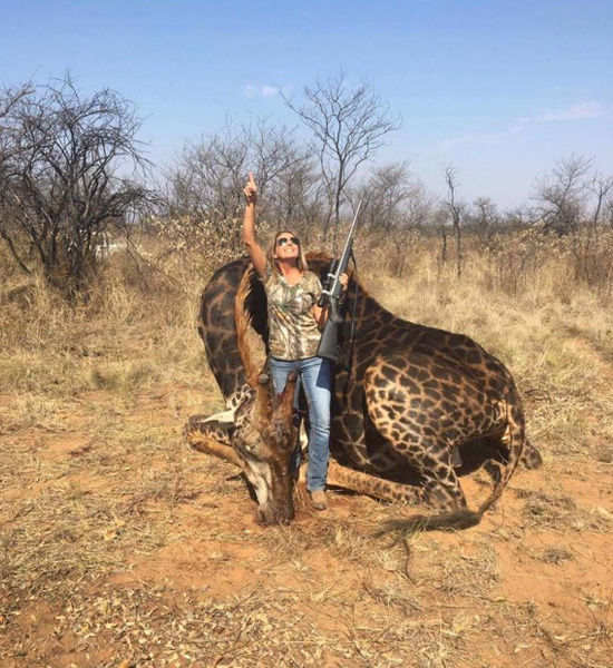 Amerikalı kadın avcı paylaştı sosyal medyada yer yerinden oynadı!