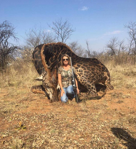 Amerikalı kadın avcı paylaştı sosyal medyada yer yerinden oynadı!