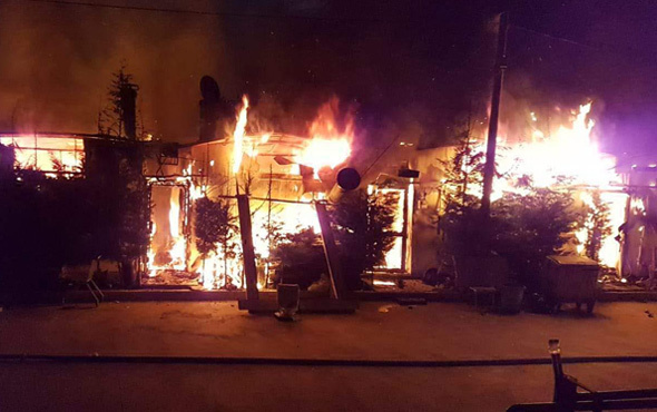 Sapanca'da 10 kafeterya alev alev yandı