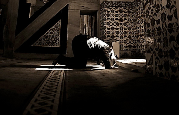 Tilavet secdesi nasıl yapılır Kur'anı Kerim'de geçtiği ayetler