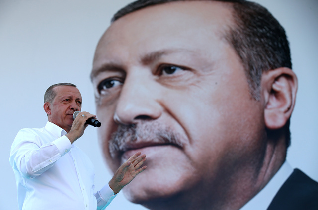 Cumhurbaşkanı Erdoğan Ankara mitinginde müjdeleri peş peşe sıraladı!