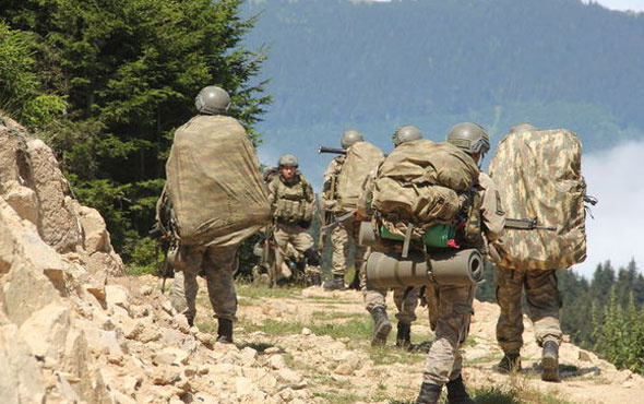 Teröristler kıskaca alındı! Vatandaşa 'evlerinizden çıkmayın' uyarısı...