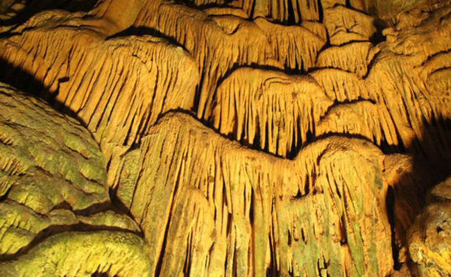 Bu mağaranın astıma şifa olduğuna inanılıyor ziyaretçiler akın ediyor!