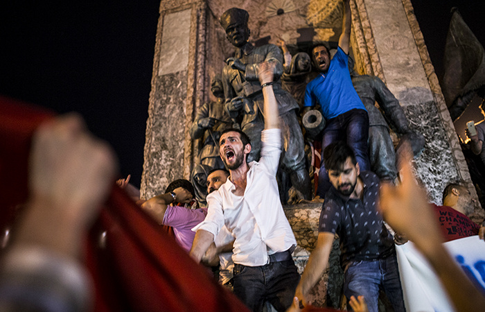 Türkiye'nin en uzun gecesi 15 Temmuz'da neler yaşandı?