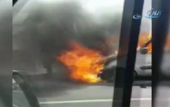 15 Temmuz Şehitler Köprüsü'nde korkutan araç yangını