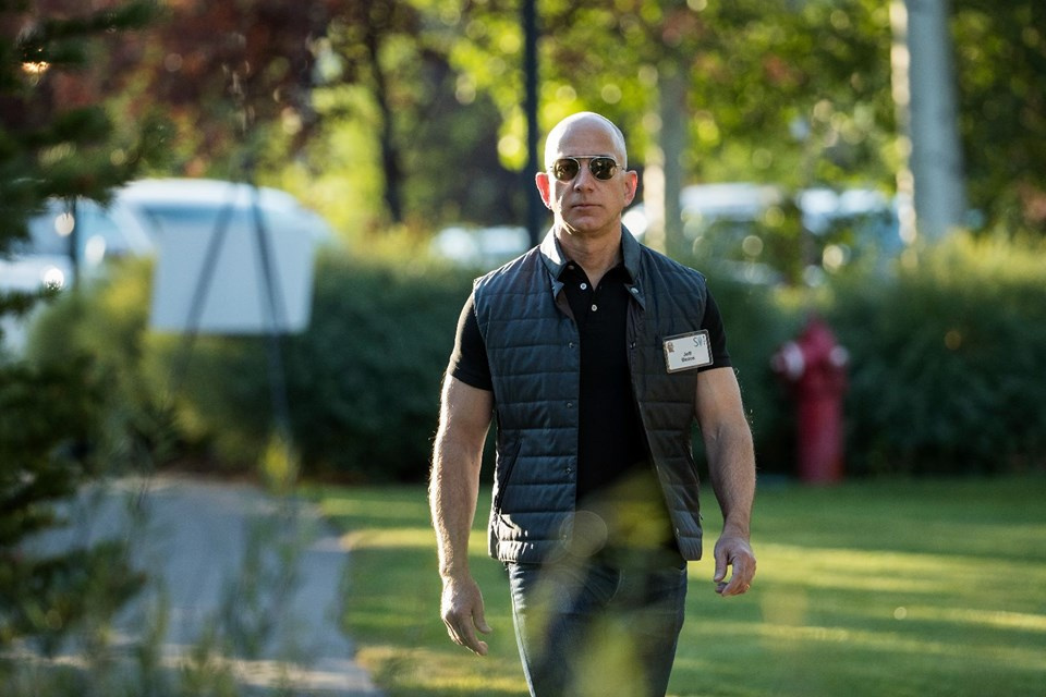 Dünyanın en zengin insanı nasıl yaşar? İşte Jeff Bezos'un hayatı