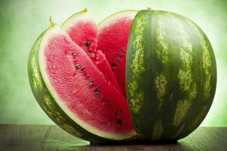 Yaz aylarının favori meyvesi karpuzun 6 önemli faydası!