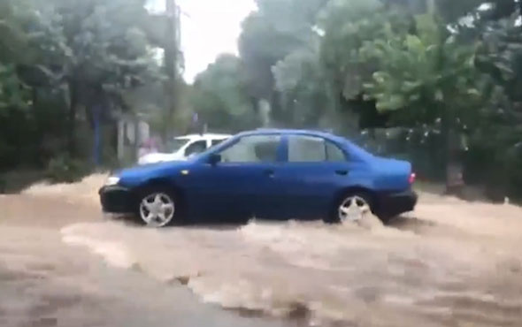 Yunanistan'da yangından sonra şimdi de sel felaketi! 