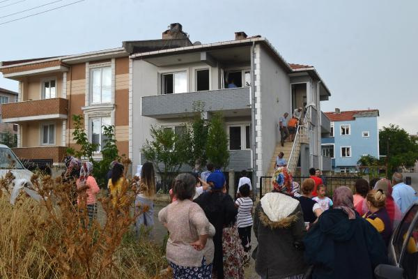 Edirne'de eve yıldırım düştü gören gözlerine inanamadı!