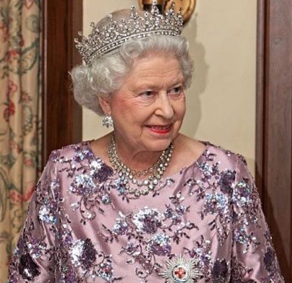 Kraliçe Elizabeth'e cenaze töreni düzenlendi sarayda neler oluyor