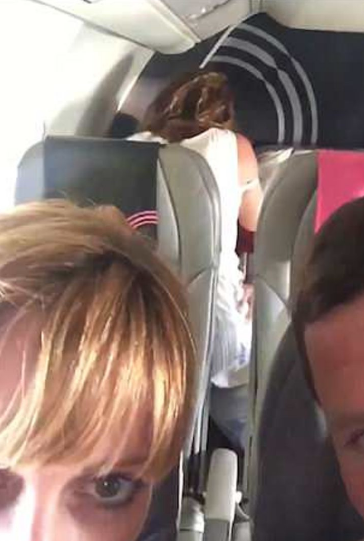Reziller uçakta cinsel ilişkiye girdiler videosunu kızlarına gönderdiler
