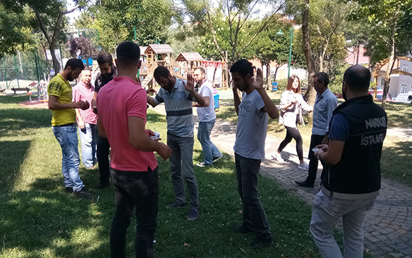 Üsküdar'da hareketli dakikalar: Polis suçüstü yakaladı!