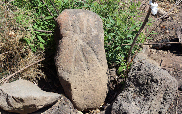Hatay'da Kayı Boyu sembolü olan mezar taşları bulundu 