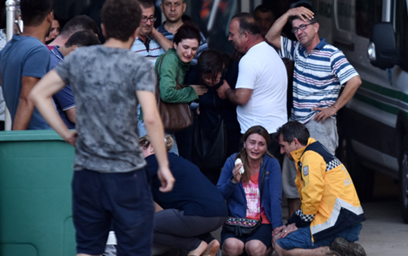 Hastane önünde acı feryada dönüştü yakınlarını teşhis edince...