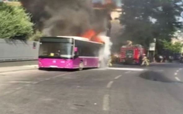 Üsküdar'da yolcu otobüsü yandı
