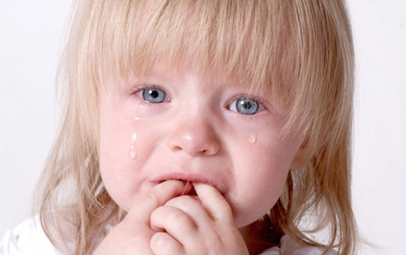 Çocuklarda inatlaşma ve ağlama nöbetini önlemenin yolları nelerdir?