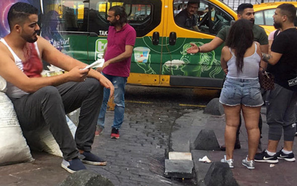 Beyoğlu’nda kadınlar arasında kavga çıktı: 2 yaralı