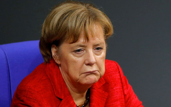 Merkel yüzlerine söyledi: Üye olamazsınız