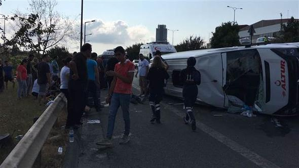 İstanbul Etiler'de feci kaza  2'si ağır 8 kişi yaralandı