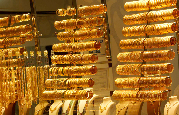 Altın fiyatları bugün çıldırmış gibi! Kapalıçarşı'da çeyrek altın bakın kaç lira oldu? 