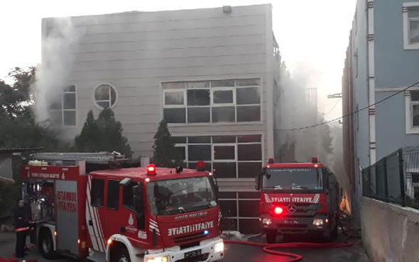 İstanbul'da fabrikada yangın! 6 ilçe müdahale etti