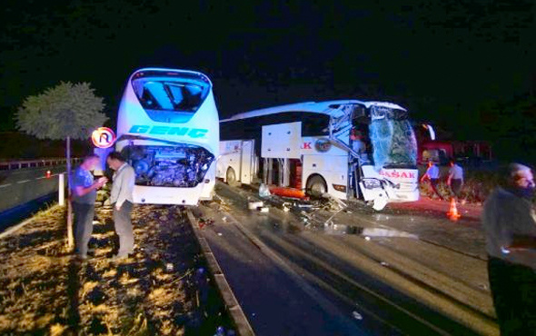 Çorum'da iki otobüs çarpıştı: 13 yaralı