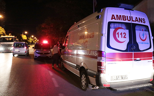 Ambulansa şok saldırı: Taşlarla camlarını kırdılar!