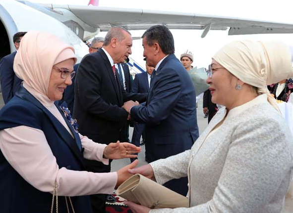Cumhurbaşkanı Erdoğan'a Kırgızistan'da 'Borsok' ikramı!