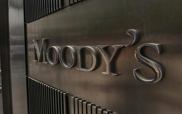Moody's bu kez iki Türk şirketin ismini verip uyardı!