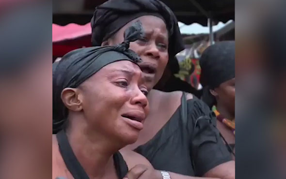  Para karşılığında cenazelerde ağlayan kadınlar!