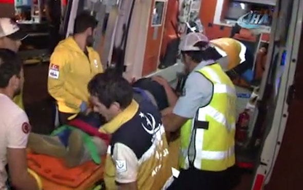 Şişli'de ambulans agaca çarptı: 6 yaralı