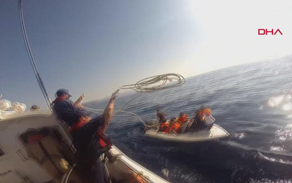 Göçmen teknesi su aldı, imdada Sahil Güvenlik yetişti