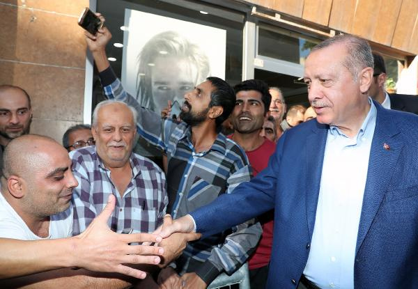 Erdoğan’dan Kasımpaşa’ya sürpriz ziyaret