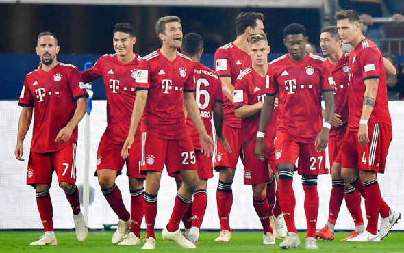 Bayern Münih, Schalke 04'ü ligin dibine attı!
