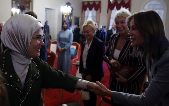 Emine Erdoğan Dolmabahçe'de söyleşiye katıldı