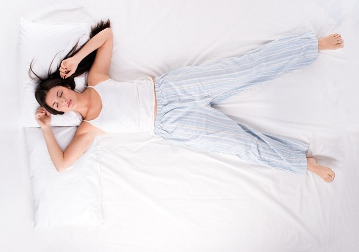 Hangi pozisyonda uyumalıyım en zararlı uyuma şekli hangisi?