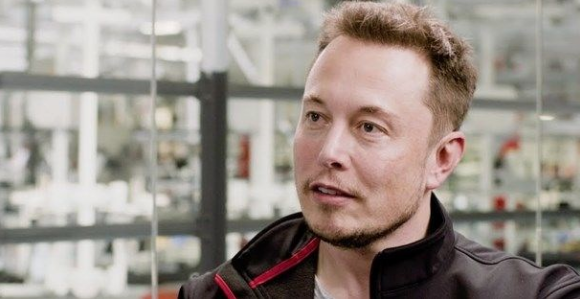 Canlı yayında esrar içmesi olay olmuştu! Elon Musk şimdi de mahkemelik oldu!