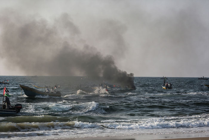İsrail 50 tekne ile protestoya silahla karşılık verdi!
