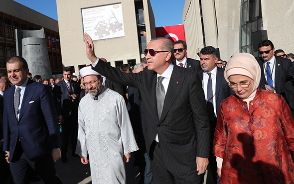 Erdoğan Köln'deki caminin açılışını yaptı