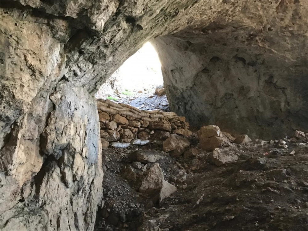 PKK mağarasından doğum kontrol hapı çıktı! Şırıngalı bomba... 